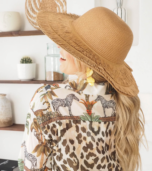 Chapéus de Mulher. Proteja-se do Sol, mas mantenha-se na moda. Envios gratuitos e entregas em 24h.