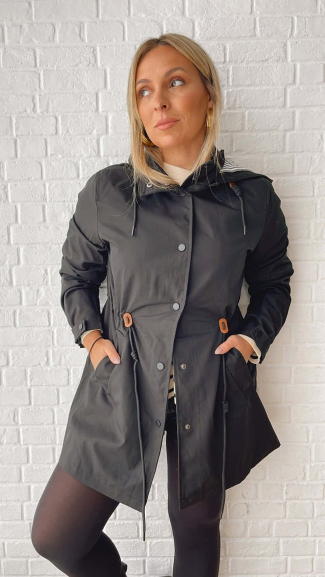 ADJUSTABLE PARKA WITH HOOD