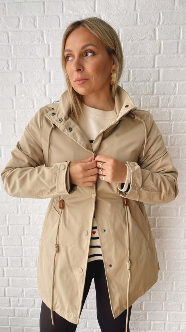 ADJUSTABLE PARKA WITH HOOD