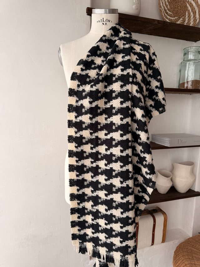 Écharpe tricotée à motif de patte de coq