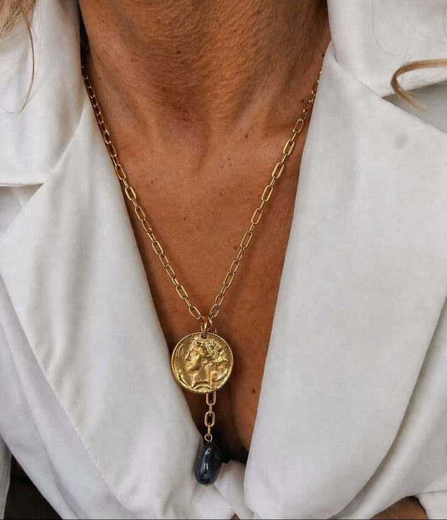 Colar Elos com Medalha Banhado a Ouro e Pedra Natural