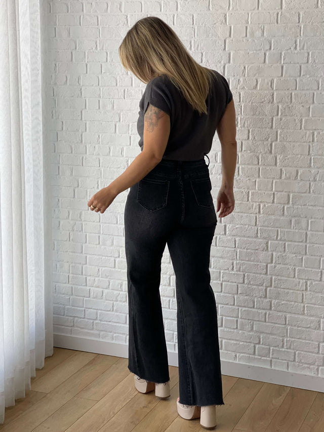 Calças de Ganga Flare Fit: Conforto e Estilo em Cada Detalhe