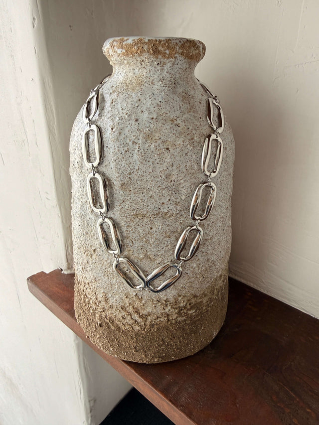 Collier à maillons carrés