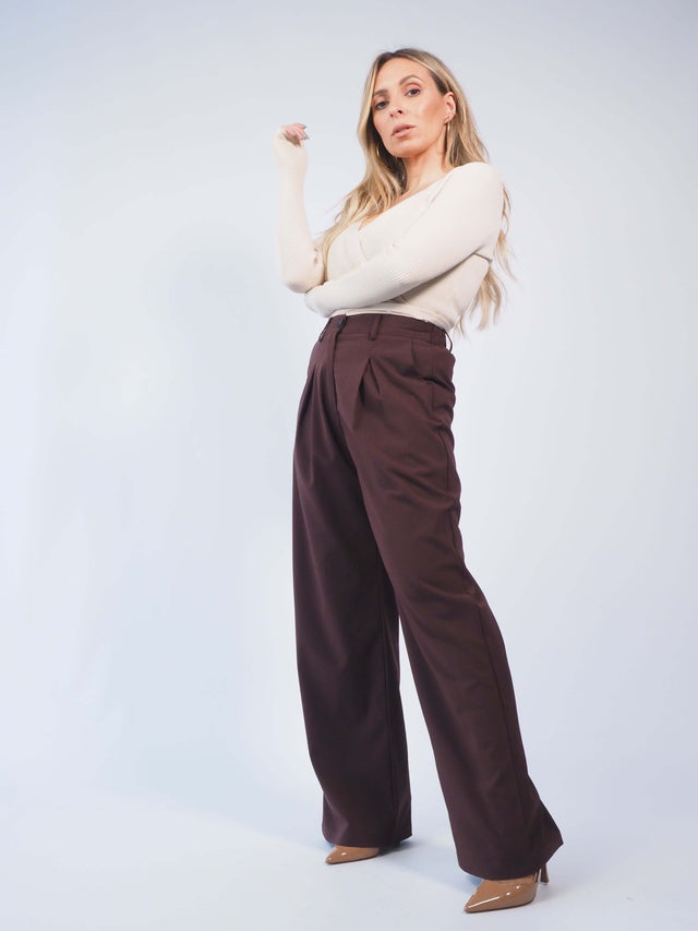 Calças: Calças Full Length - Black Peach - Black Peach: 39.00 € | Cor / Color: preto, bege, castanho | Tamanho / Size: S, M, L - Black Peach® - Primavera Verão 2024