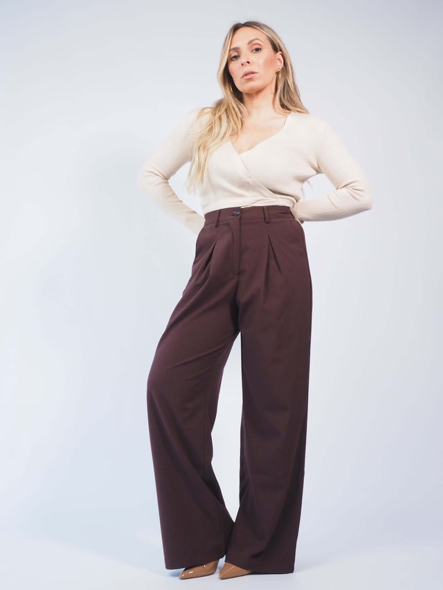 Calças: Calças Full Length - Black Peach - Black Peach: 39.00 € | Cor / Color: preto, bege, castanho | Tamanho / Size: S, M, L - Black Peach® - Primavera Verão 2024