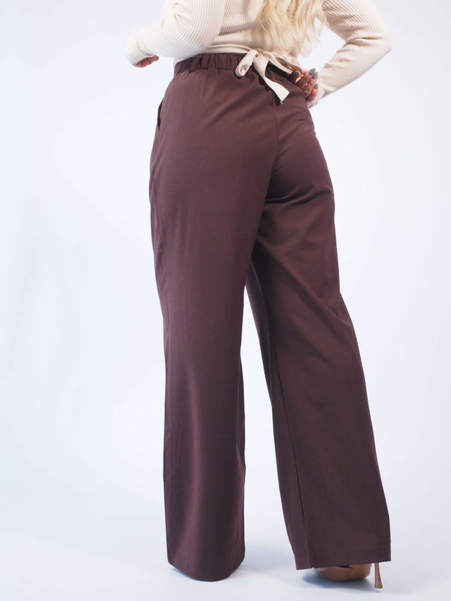 Calças: Calças Full Length - Black Peach - Black Peach: 39.00 € | Cor / Color: preto, bege, castanho | Tamanho / Size: S, M, L - Black Peach® - Primavera Verão 2024