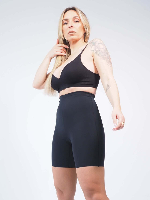 ROUPA INTERIOR: CALÇÕES MODELADORES CINTURA ALTA SILICONE - Black Peach: 12.00 € | Cor / Color: preto, begeclaro, begeescuro | Tamanho / Size: M/L, XL/XXL, XXXL - Black Peach® - Primavera Verão 2024