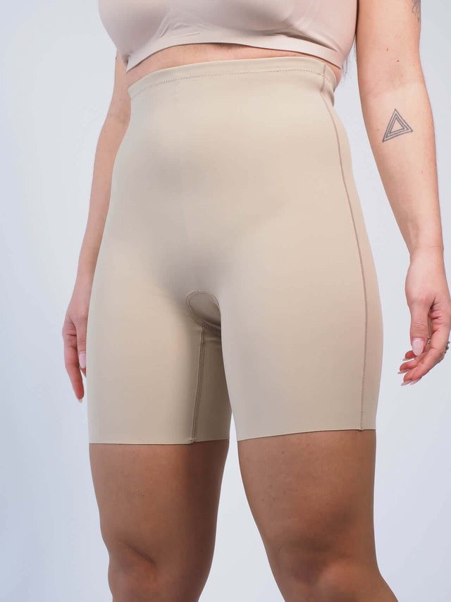 ROUPA INTERIOR: CALÇÕES MODELADORES CINTURA ALTA SILICONE - Black Peach: 12.00 € | Cor / Color: begeescuro | Tamanho / Size: M/L - Black Peach® - Primavera Verão 2024