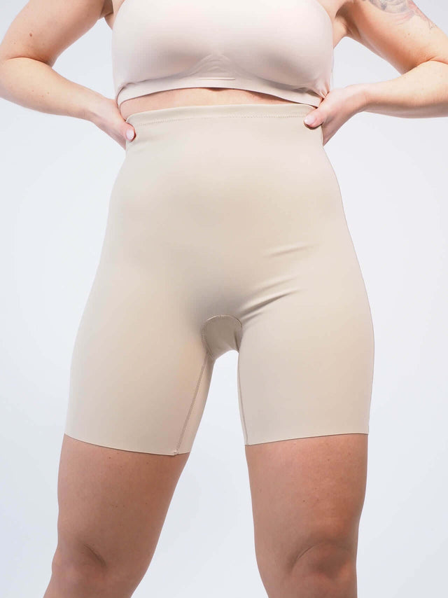 ROUPA INTERIOR: CALÇÕES MODELADORES CINTURA ALTA SILICONE - Black Peach: 12.00 € | Cor / Color: preto, begeclaro, begeescuro | Tamanho / Size: M/L, XL/XXL, XXXL - Black Peach® - Primavera Verão 2024