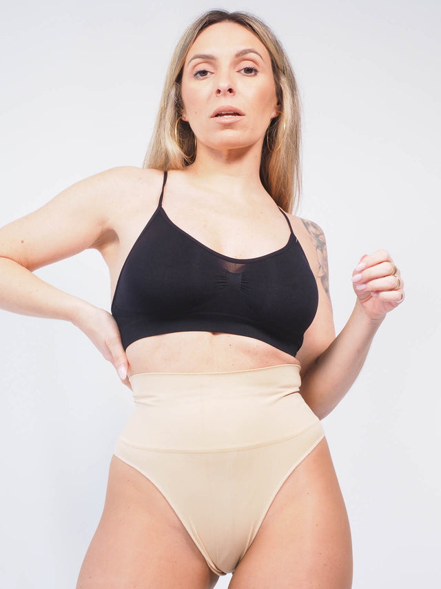 ROUPA INTERIOR: CUECA MODELADORA ASA DELTA - Black Peach: 5.00 € | Cor / Color: bege, preto | Tamanho / Size: M/L, L/XL - Black Peach® - Primavera Verão 2024
