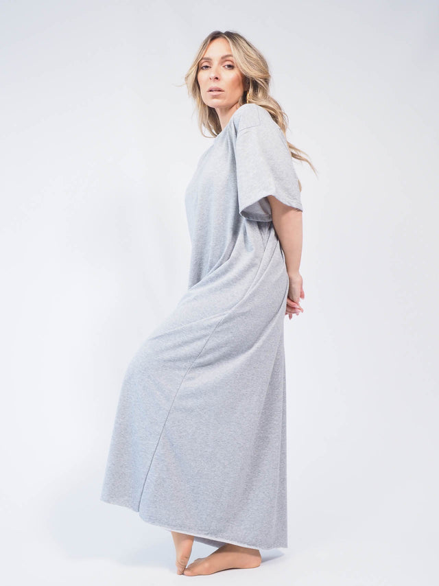 Vestidos: Vestido Básico felpa Mulher - Black Peach: 45.00 € | Cor / Color: cinzento, camel | Tamanho / Size: TU - Black Peach® - Primavera Verão 2024