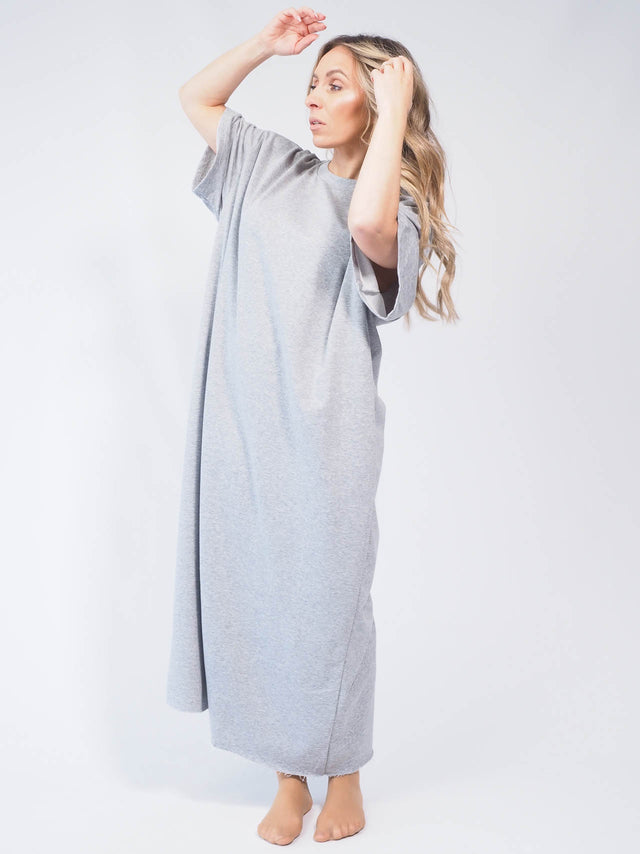 Vestidos: Vestido Básico felpa Mulher - Black Peach: 45.00 € | Cor / Color: cinzento, camel | Tamanho / Size: TU - Black Peach® - Primavera Verão 2024
