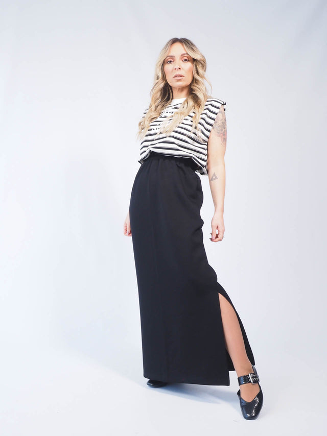 Saias: Saia Felpa Mulher - Black Peach - Black Peach: 39.00 € | Cor / Color: preto | Tamanho / Size: TU - Black Peach® - Primavera Verão 2024