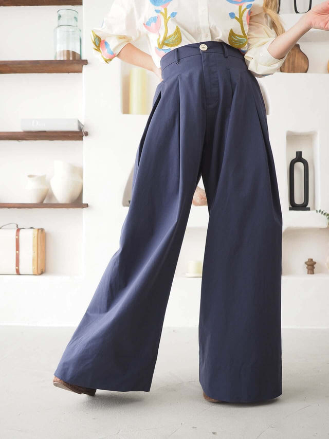 Calças Pantalona Com Pregas