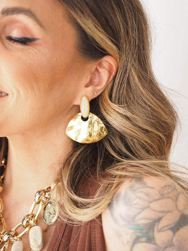 Brincos Dourados Com Pedras Ovais