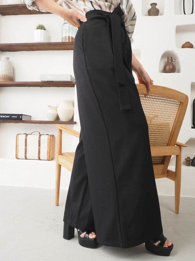 Pantalon plissé avec noeud