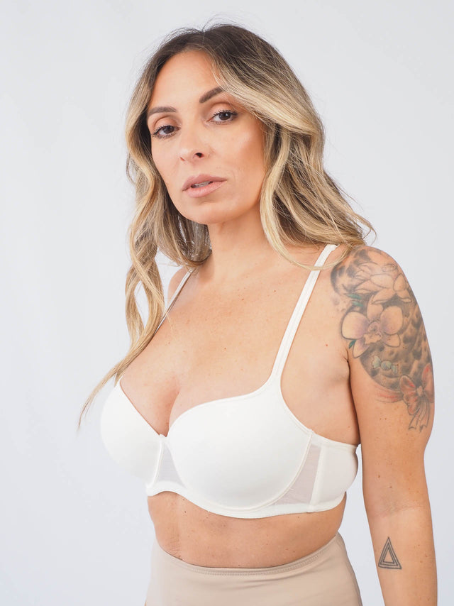 Soutien-gorge à effet réducteur avec armatures
