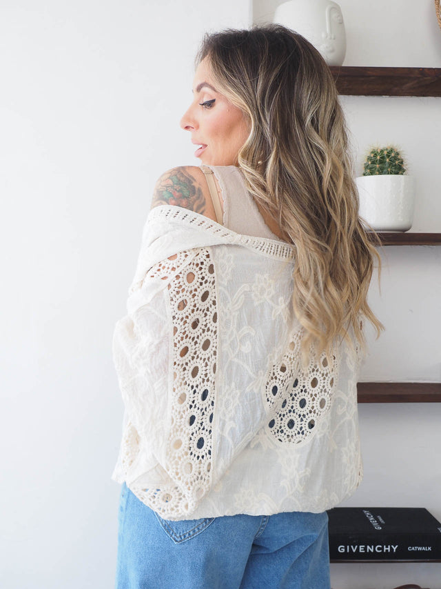 Casaco Bordado Com Crochet