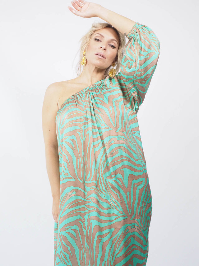 Vestido Midi Assimétrico: Um Toque de Estilo para o Seu Look