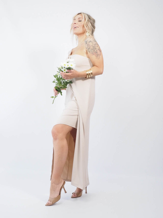 VESTIDO MIDI ASSIMÉTRICO