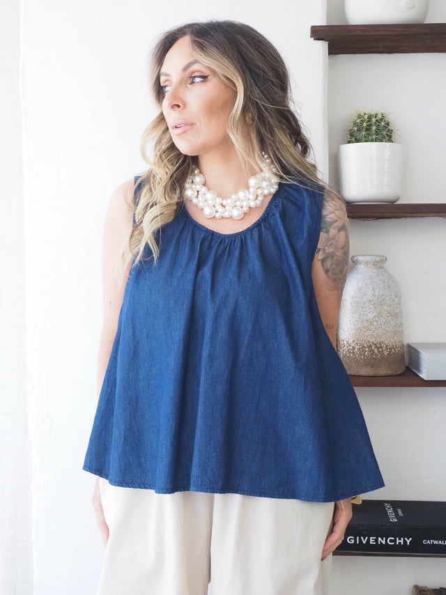 Top de ganga feminino, corte largo e fluido, ideal para looks casuais de verão.