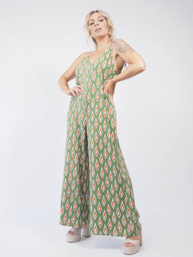 É uma opção prática e confortável para quem deseja se vestir com estilo e elegância.