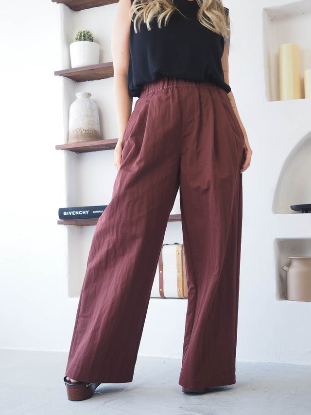 Calças Pantalona Com Pregas