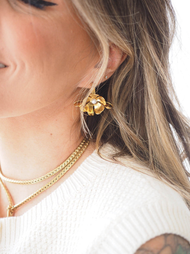 Hoop Earrings with Flowers