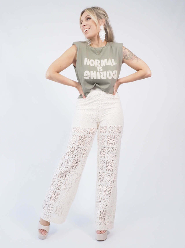 Elegância e conforto: Descubra as calças de crochet perfeitas para ti.