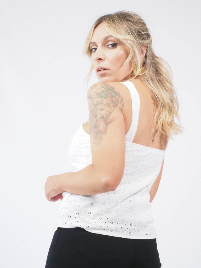 Top curto bordado: a escolha perfeita para mulheres sofisticadas