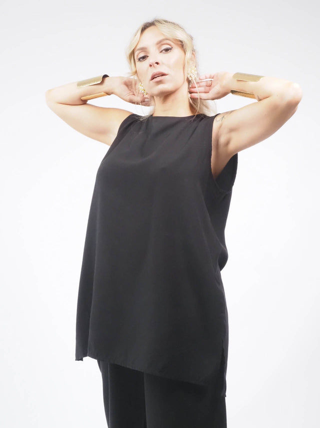 Looks modernos e confortáveis com o conjunto de blusa e calças culotte