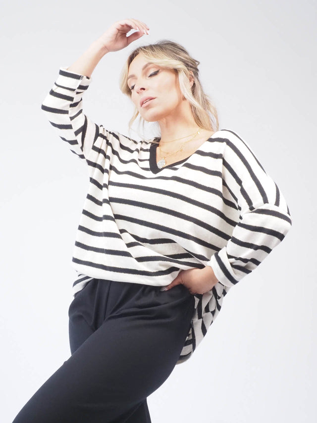SWEAT-SHIRT EN MAILLE À RAYURES