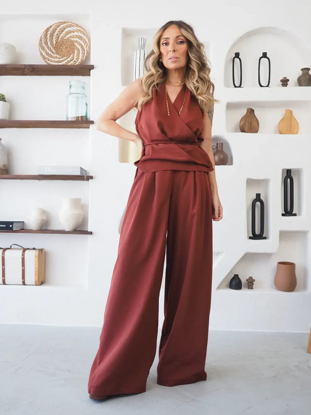 Conjunto Blusa Cruzada e Calças