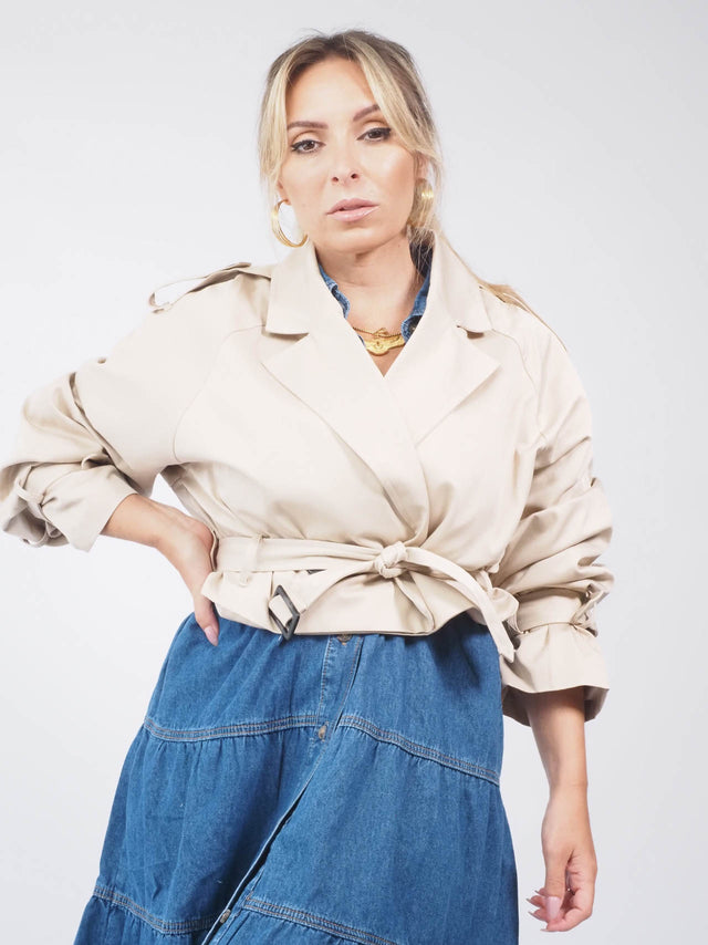 Casacos de inverno: elegância e sofisticação para mulheres jovens