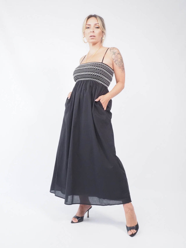 ROBE MIDI BRODÉE