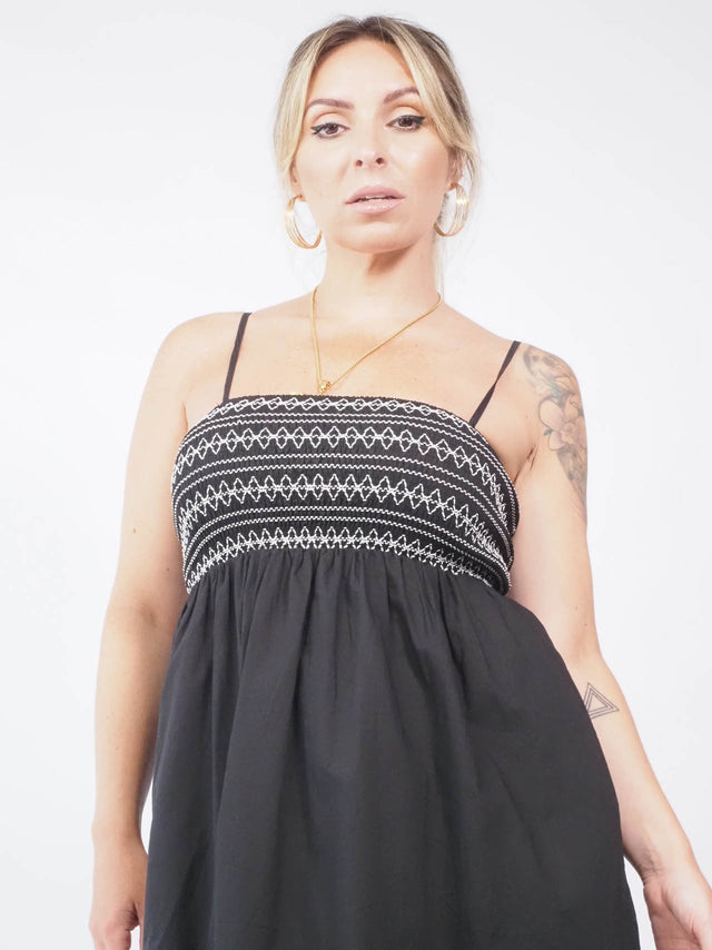 ROBE MIDI BRODÉE