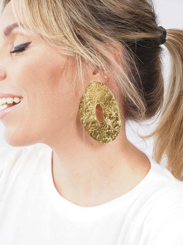 Eles são uma ótima opção de acessório para eventos especiais ou para complementar um look sofisticado.