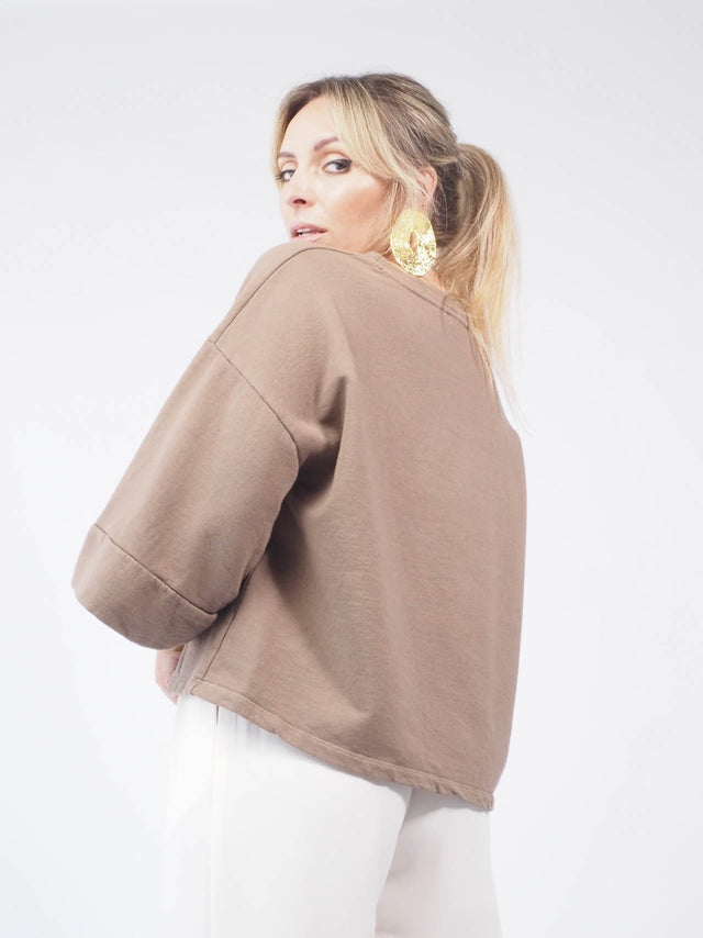 Moda feminina com um toque de conforto: descubra nossas sweatshirts para mulheres ativas