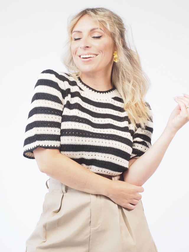 Camisola de malha perfurada: Conforto e estilo para todas as ocasiões