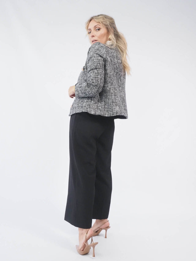 Descubra os casacos must-have desta temporada para um look impecável