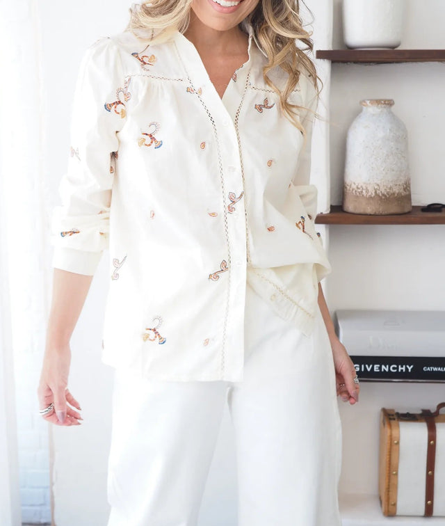 Camisa Botões Com Bordados