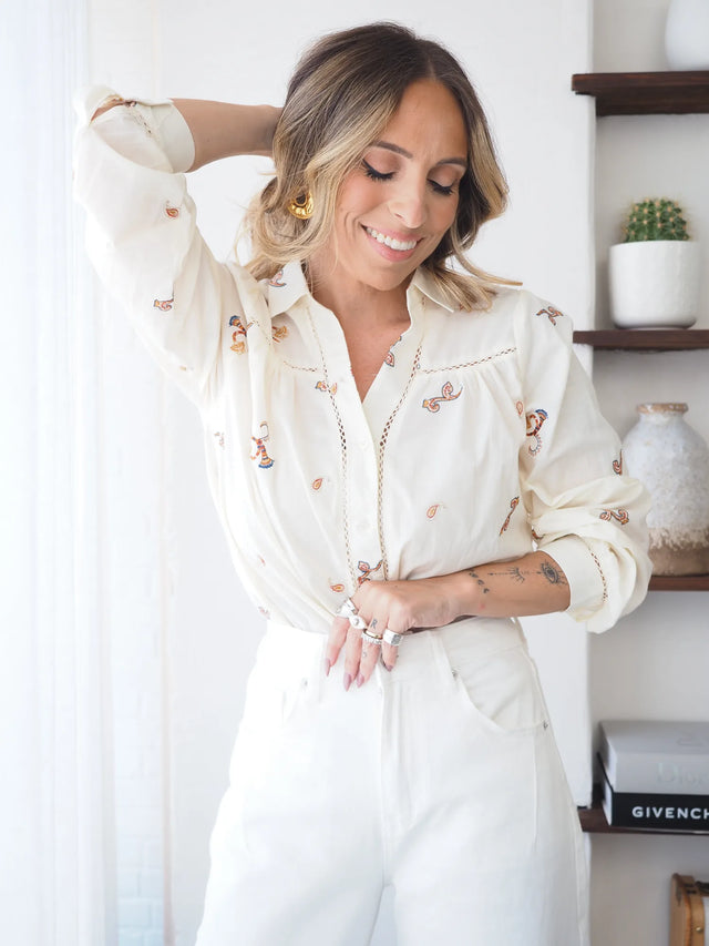 Camisa Botões Com Bordados