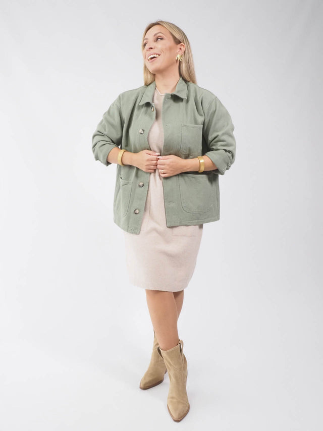 ROBE EN MAILLE AVEC POCHES