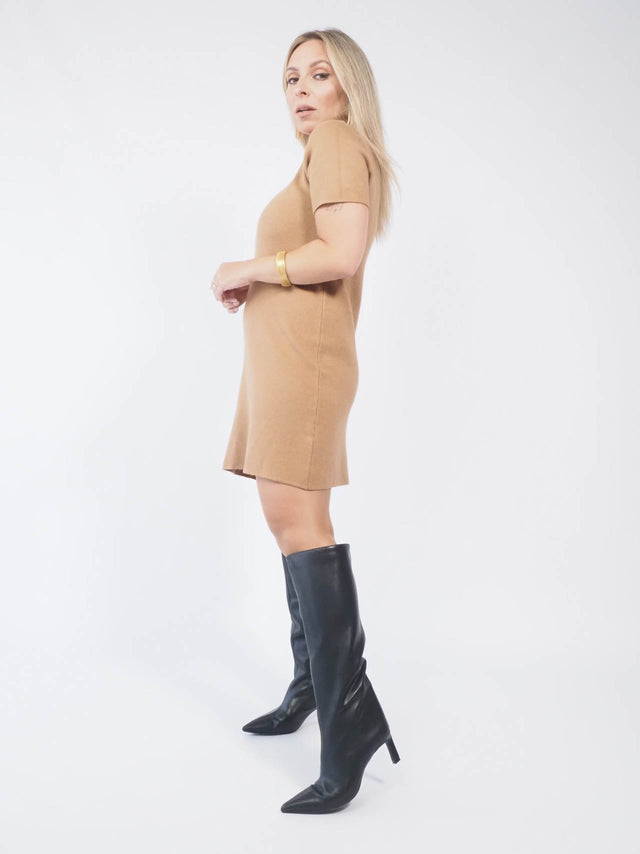SHORT KNITTED DRESS