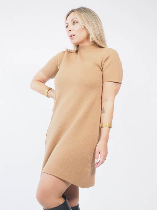 SHORT KNITTED DRESS