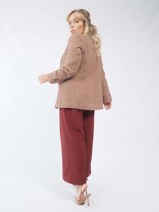 Blazer Fazenda: O clássico elegante que valoriza sua silhueta