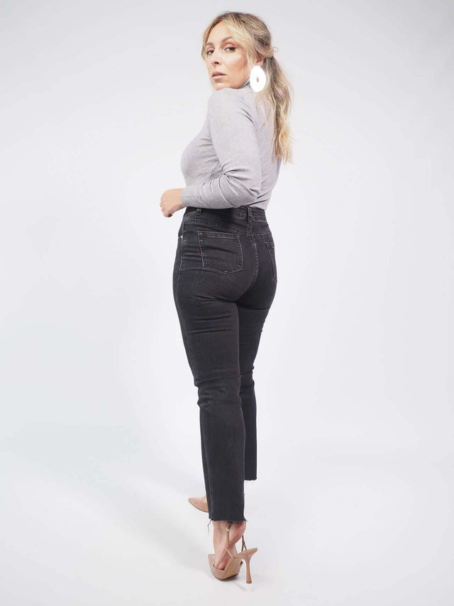 Calças de Ganga Regular Fit: O Must-Have para um Guarda-Roupa Fashion