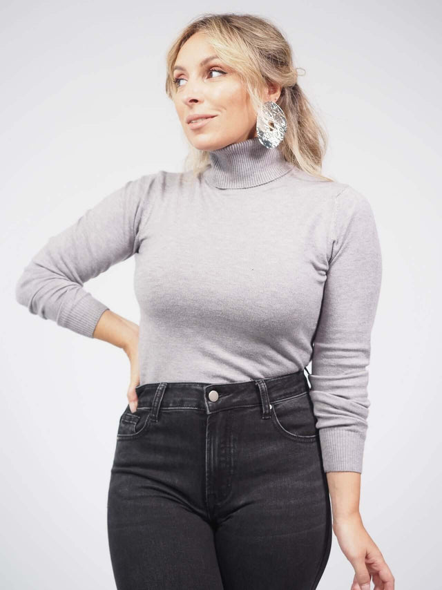PULL BASIQUE EN MAILLE