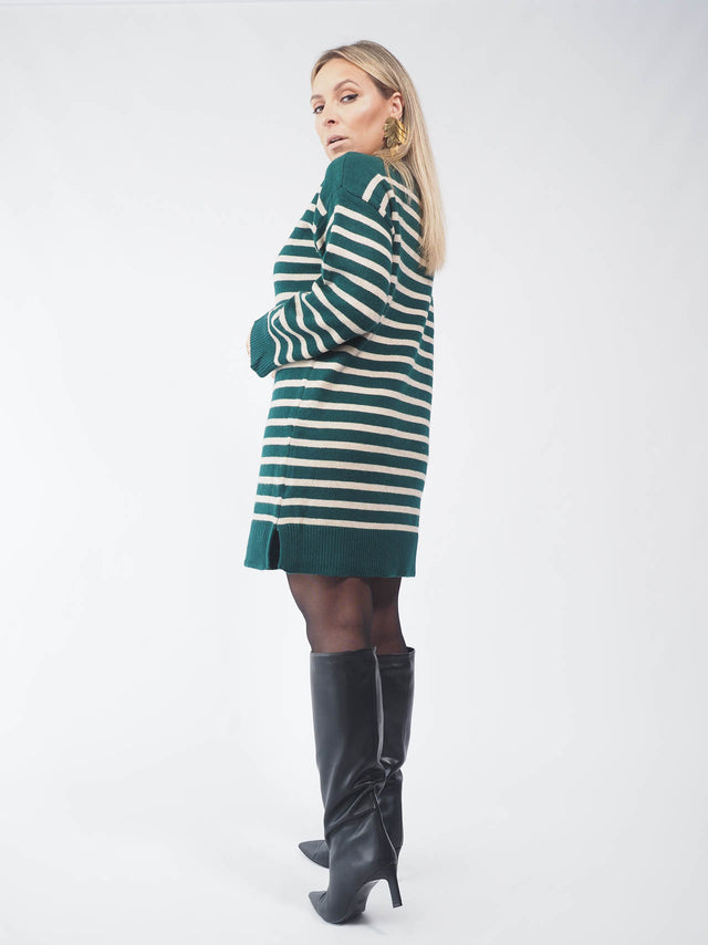 VESTIDO DE MALHA CURTO ÀS RISCAS