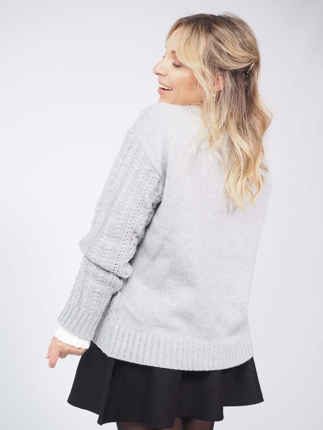 CABLE KNIT SWEATER